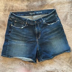Modern fit Shorts